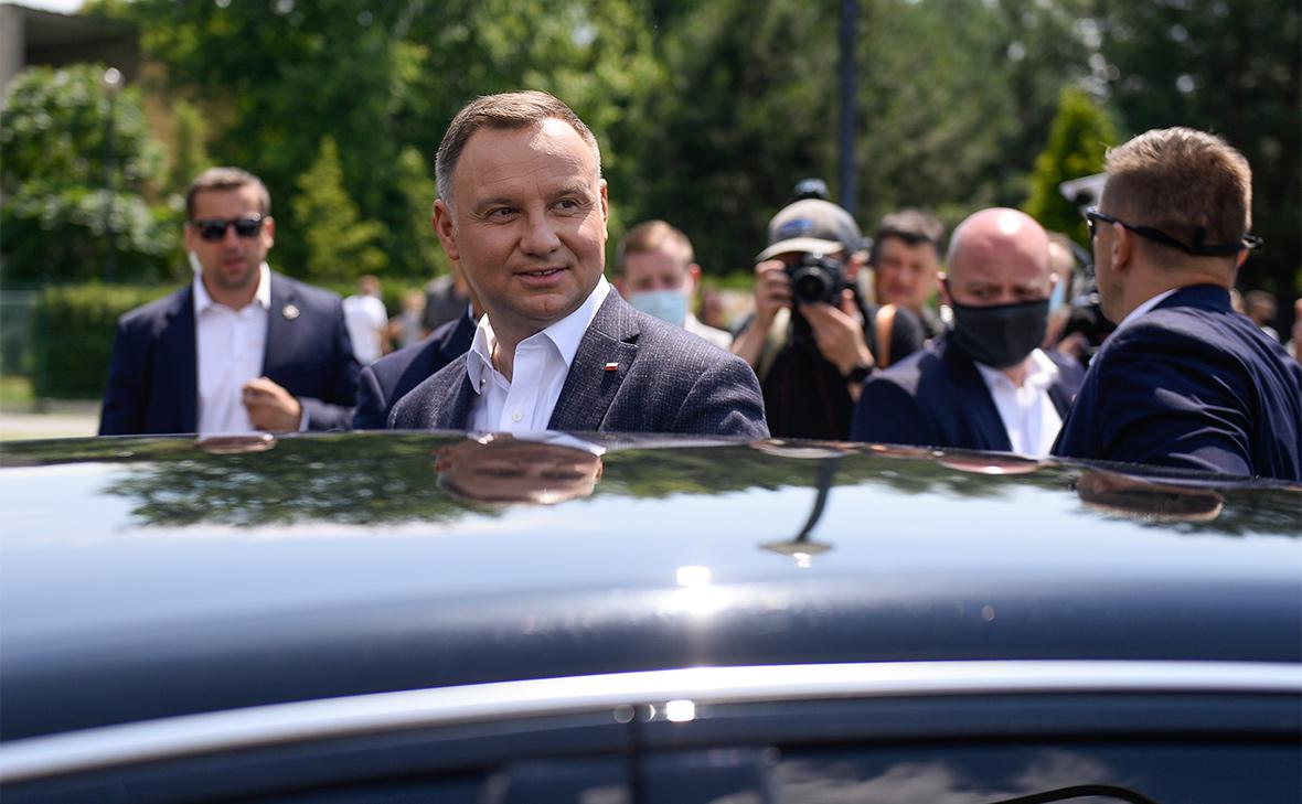 В авто из кортежа президента Польши после поездок на Украину нашли маячок