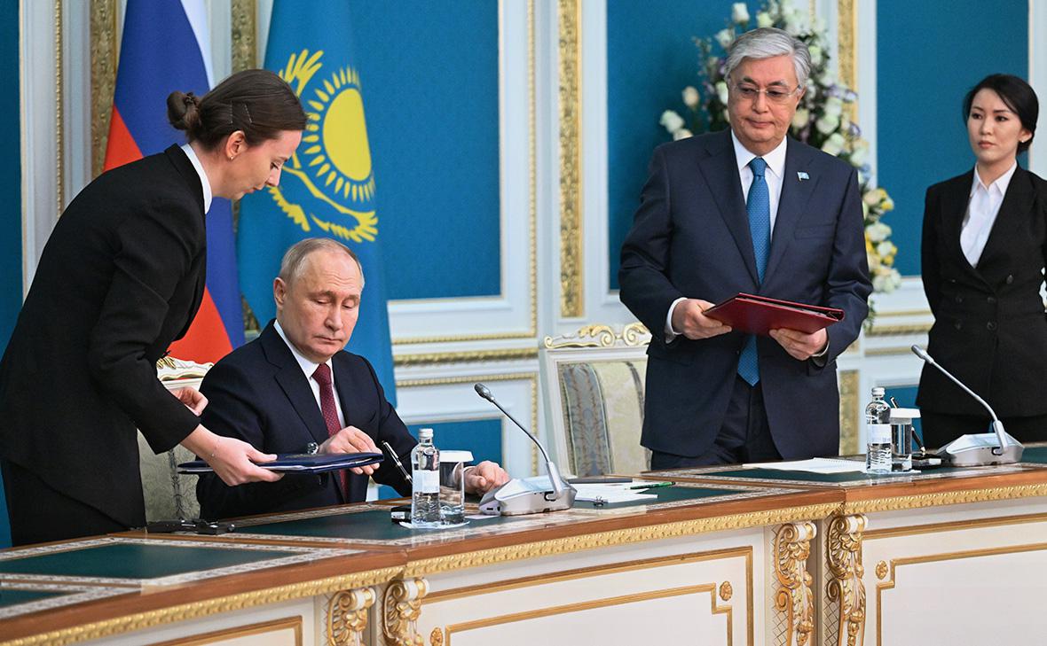 Путин заявил о расширении использования нацвалют с Казахстаном