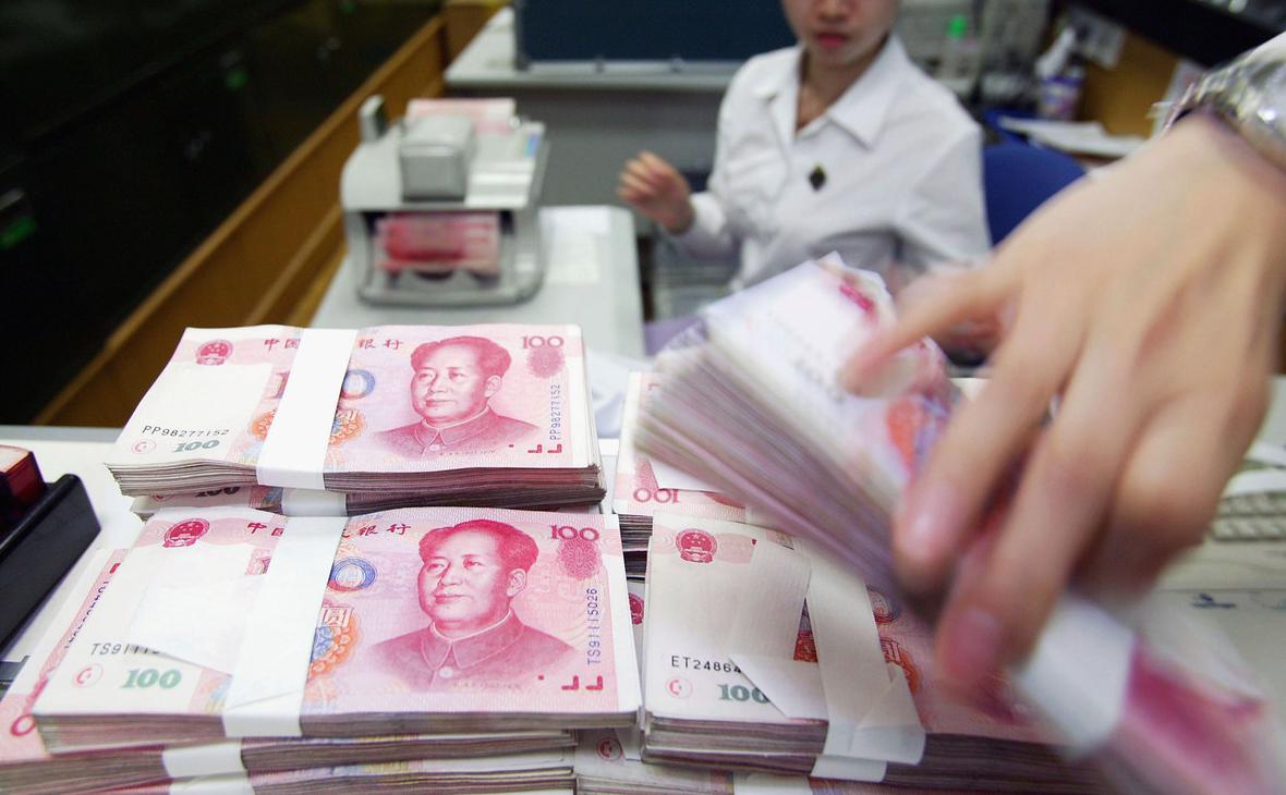 Власти Китая сменили куратора валютной политики